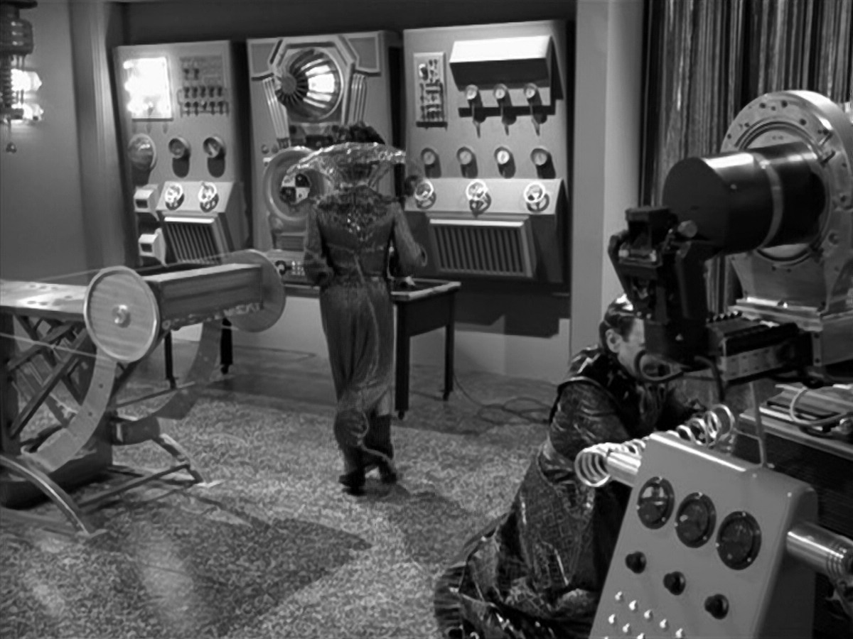 extant_StarTrek_VOY_5x12-BrideOfChaotica_03600.jpg