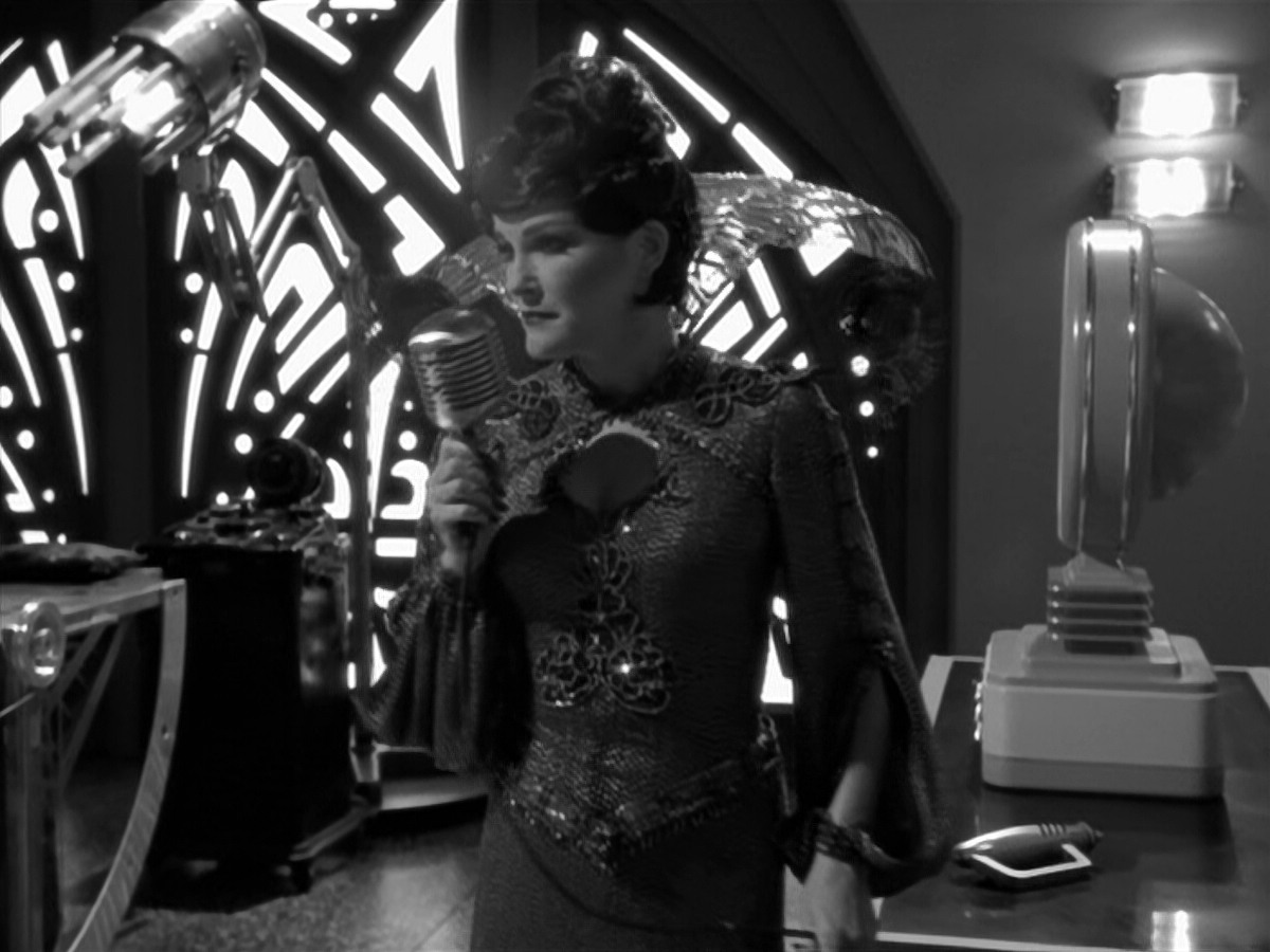 extant_StarTrek_VOY_5x12-BrideOfChaotica_03604.jpg