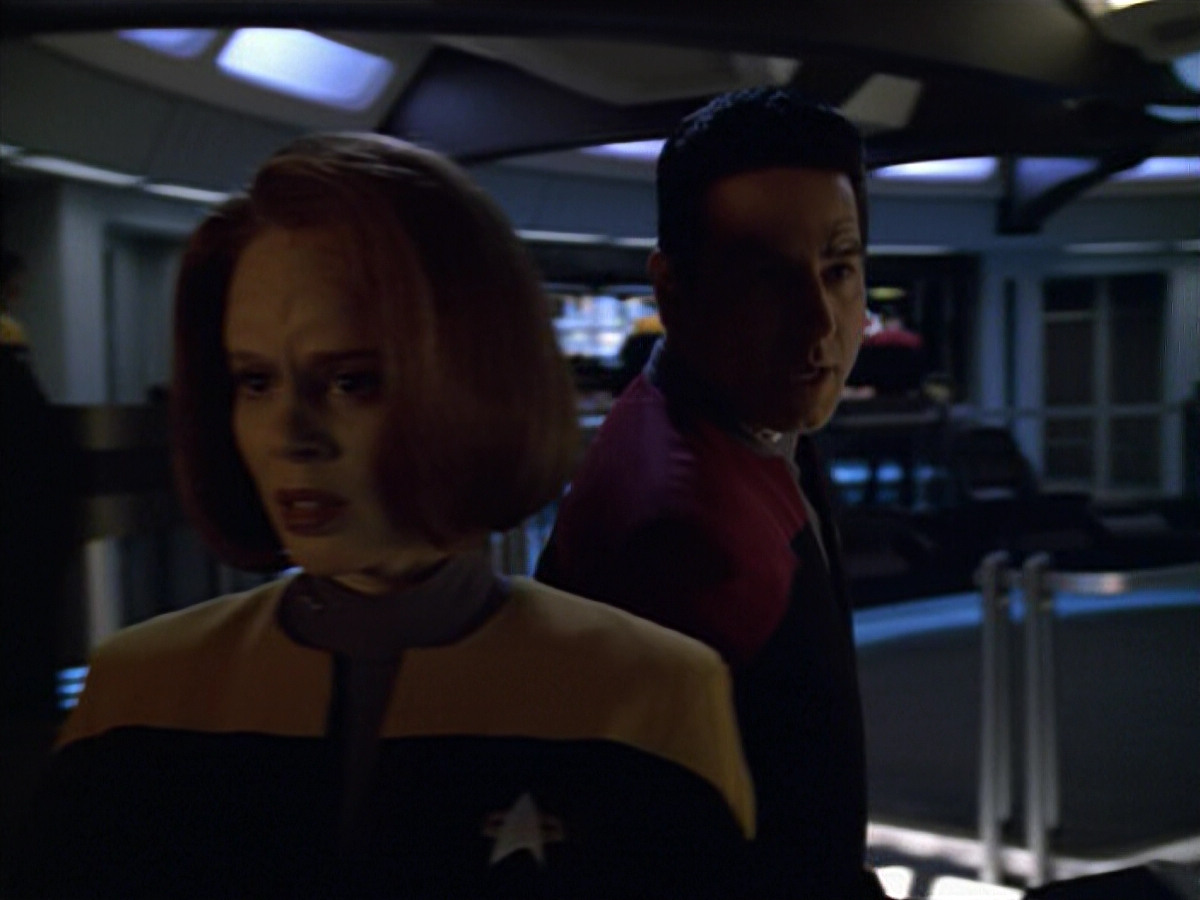 extant_StarTrek_VOY_5x12-BrideOfChaotica_03663.jpg