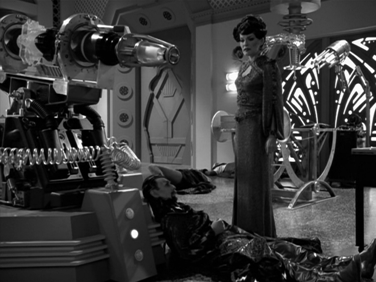 extant_StarTrek_VOY_5x12-BrideOfChaotica_03696.jpg