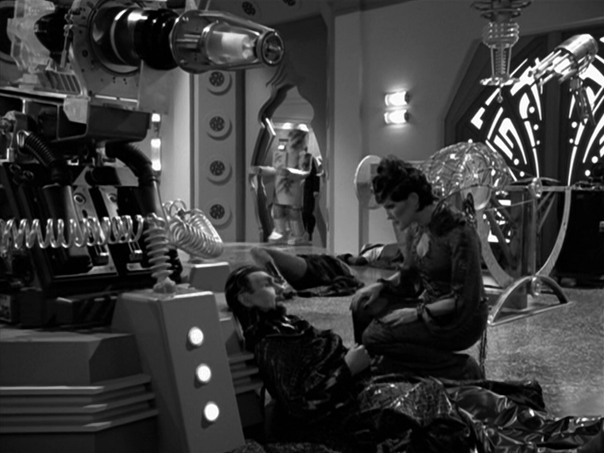 extant_StarTrek_VOY_5x12-BrideOfChaotica_03701.jpg