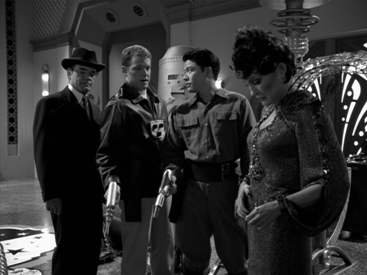 extant_StarTrek_VOY_5x12-BrideOfChaotica_03777.jpg
