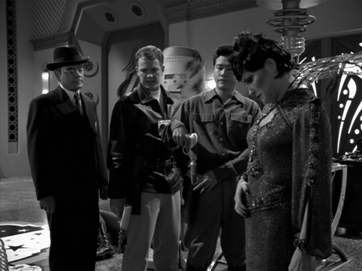 extant_StarTrek_VOY_5x12-BrideOfChaotica_03780.jpg