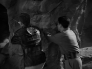 extant_StarTrek_VOY_5x12-BrideOfChaotica_00275.jpg