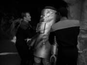 extant_StarTrek_VOY_5x12-BrideOfChaotica_01440.jpg