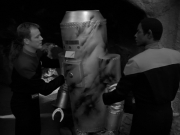 extant_StarTrek_VOY_5x12-BrideOfChaotica_01442.jpg