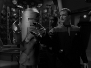 extant_StarTrek_VOY_5x12-BrideOfChaotica_01788.jpg