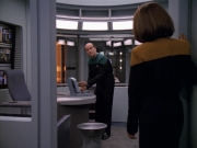 extant_StarTrek_VOY_5x12-BrideOfChaotica_02165.jpg