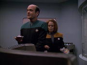extant_StarTrek_VOY_5x12-BrideOfChaotica_02189.jpg