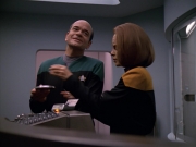 extant_StarTrek_VOY_5x12-BrideOfChaotica_02193.jpg