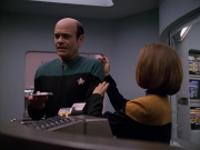 extant_StarTrek_VOY_5x12-BrideOfChaotica_02196.jpg