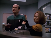 extant_StarTrek_VOY_5x12-BrideOfChaotica_02198.jpg