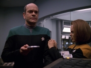 extant_StarTrek_VOY_5x12-BrideOfChaotica_02215.jpg
