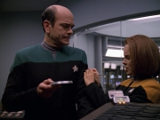 extant_StarTrek_VOY_5x12-BrideOfChaotica_02216.jpg