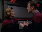 extant_StarTrek_VOY_5x12-BrideOfChaotica_02361.jpg