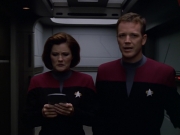 extant_StarTrek_VOY_5x12-BrideOfChaotica_02382.jpg