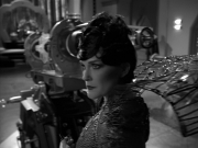 extant_StarTrek_VOY_5x12-BrideOfChaotica_02647.jpg