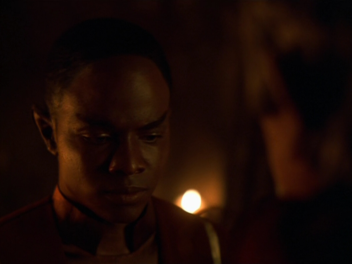 extant_StarTrek_VOY_5x13-Gravity_00159.jpg