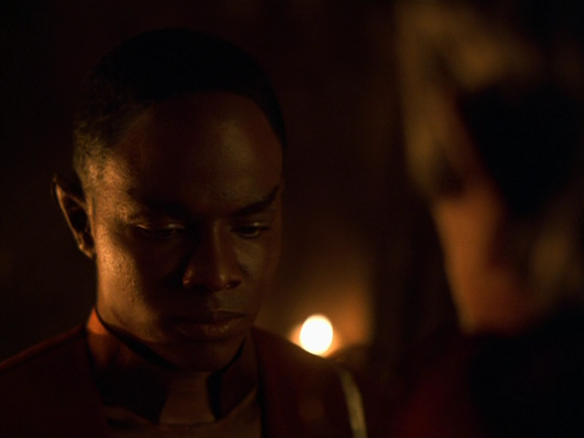extant_StarTrek_VOY_5x13-Gravity_00160.jpg