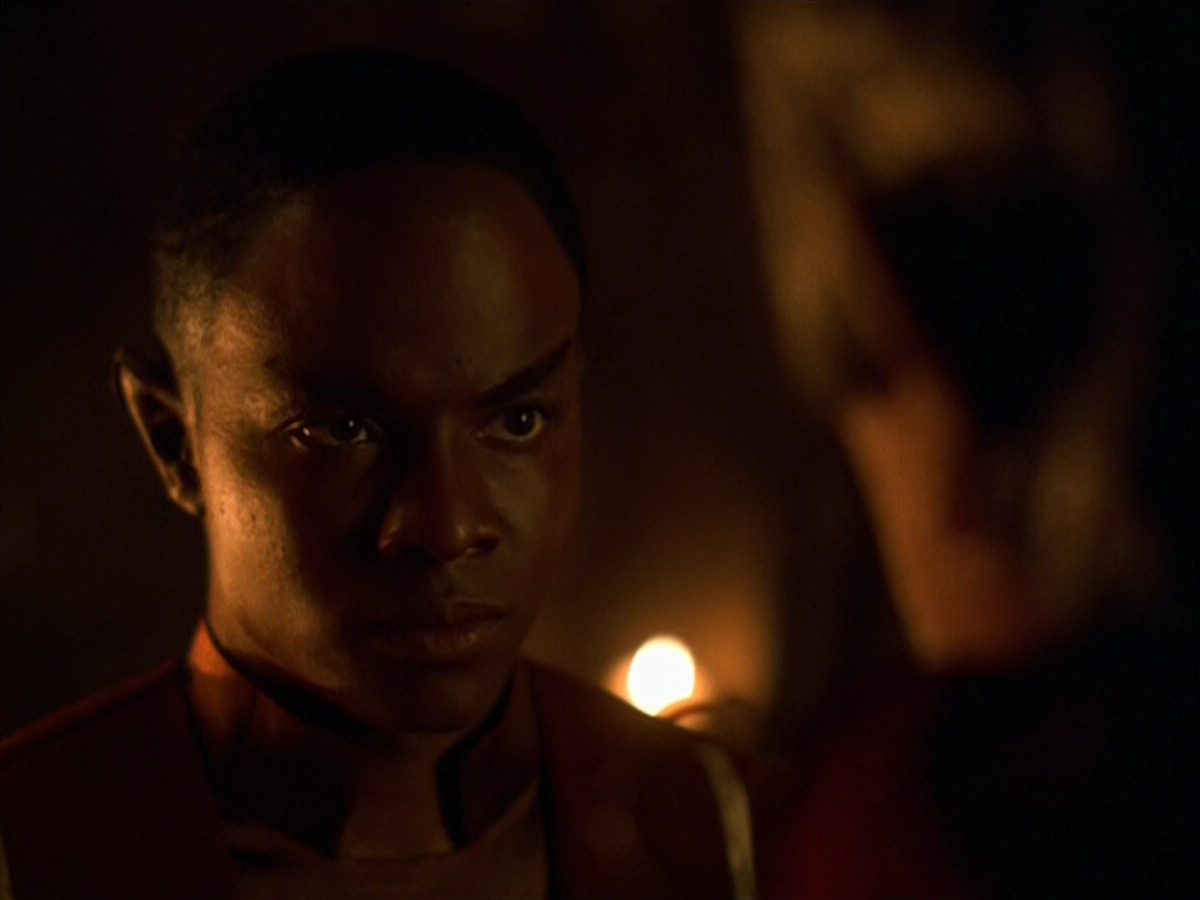 extant_StarTrek_VOY_5x13-Gravity_00162.jpg