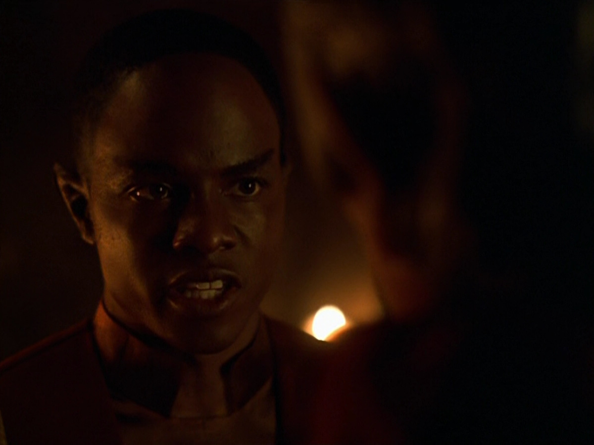 extant_StarTrek_VOY_5x13-Gravity_00193.jpg