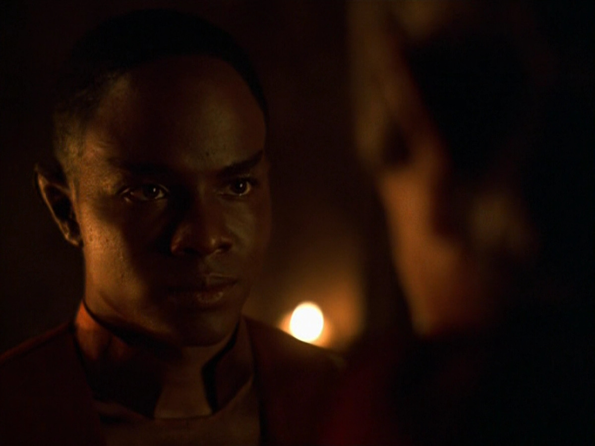 extant_StarTrek_VOY_5x13-Gravity_00204.jpg