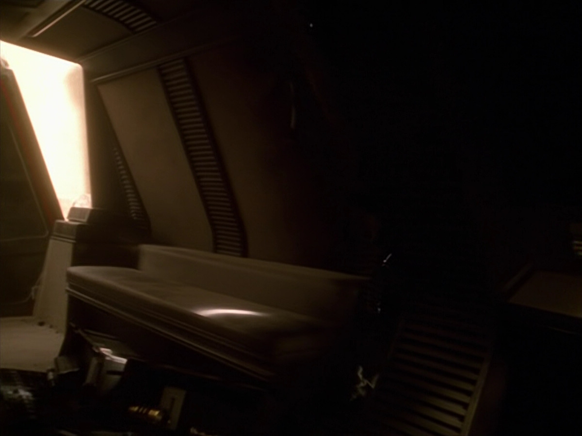 extant_StarTrek_VOY_5x13-Gravity_00520.jpg