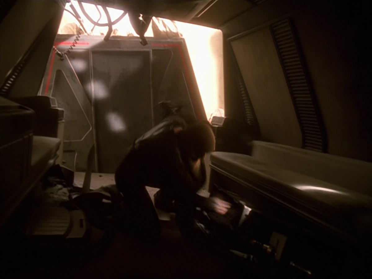 extant_StarTrek_VOY_5x13-Gravity_00538.jpg