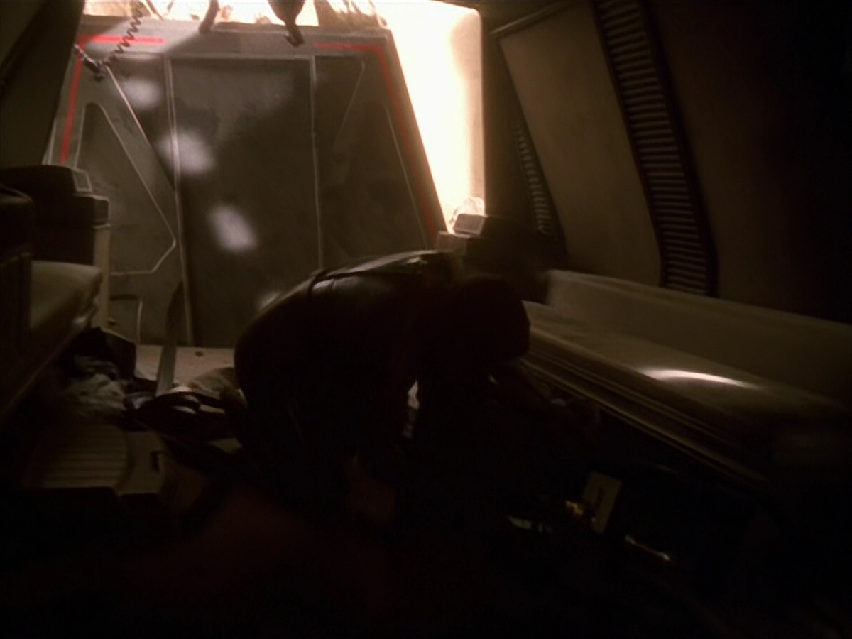 extant_StarTrek_VOY_5x13-Gravity_00539.jpg
