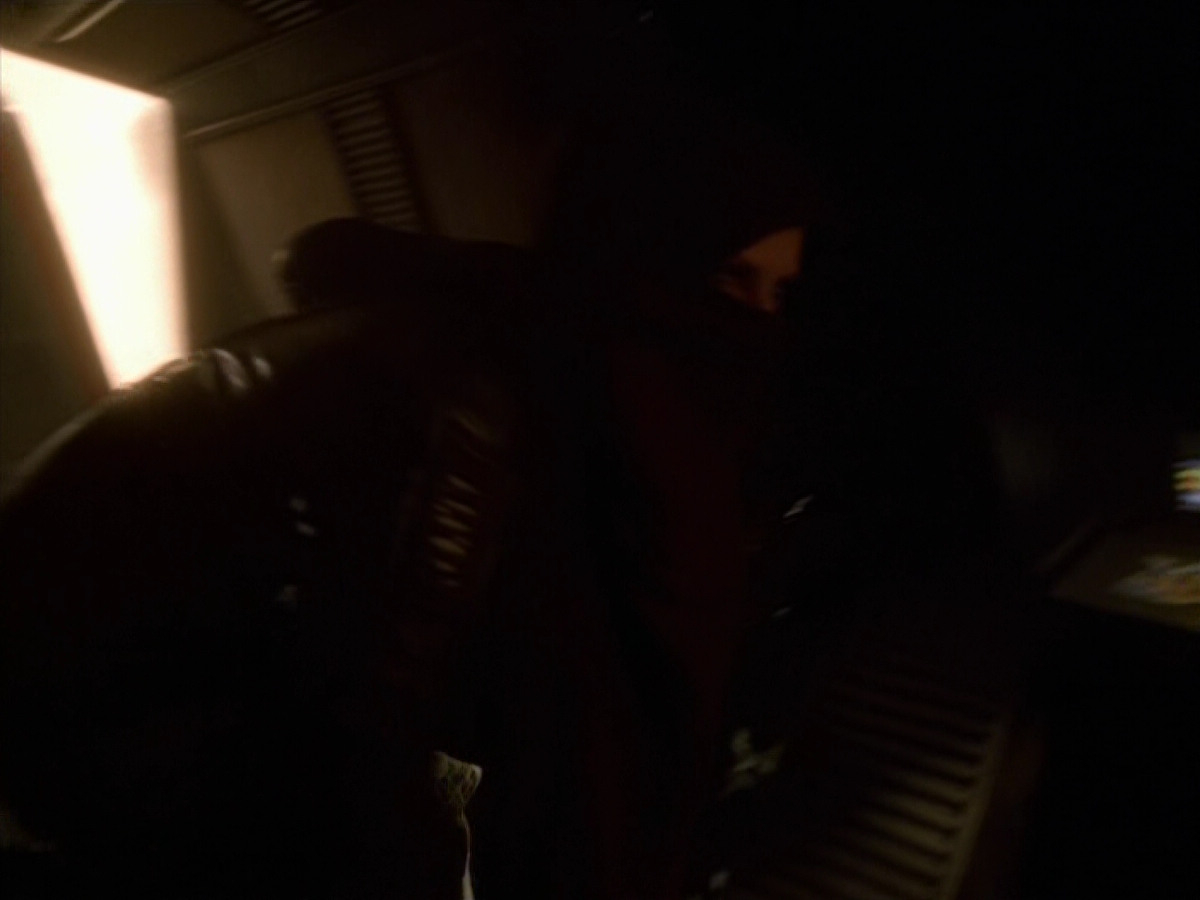 extant_StarTrek_VOY_5x13-Gravity_00560.jpg