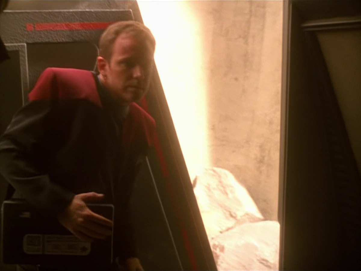 extant_StarTrek_VOY_5x13-Gravity_00577.jpg