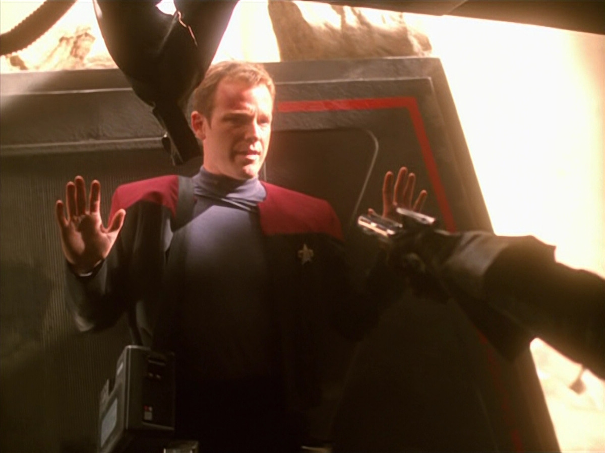 extant_StarTrek_VOY_5x13-Gravity_00594.jpg