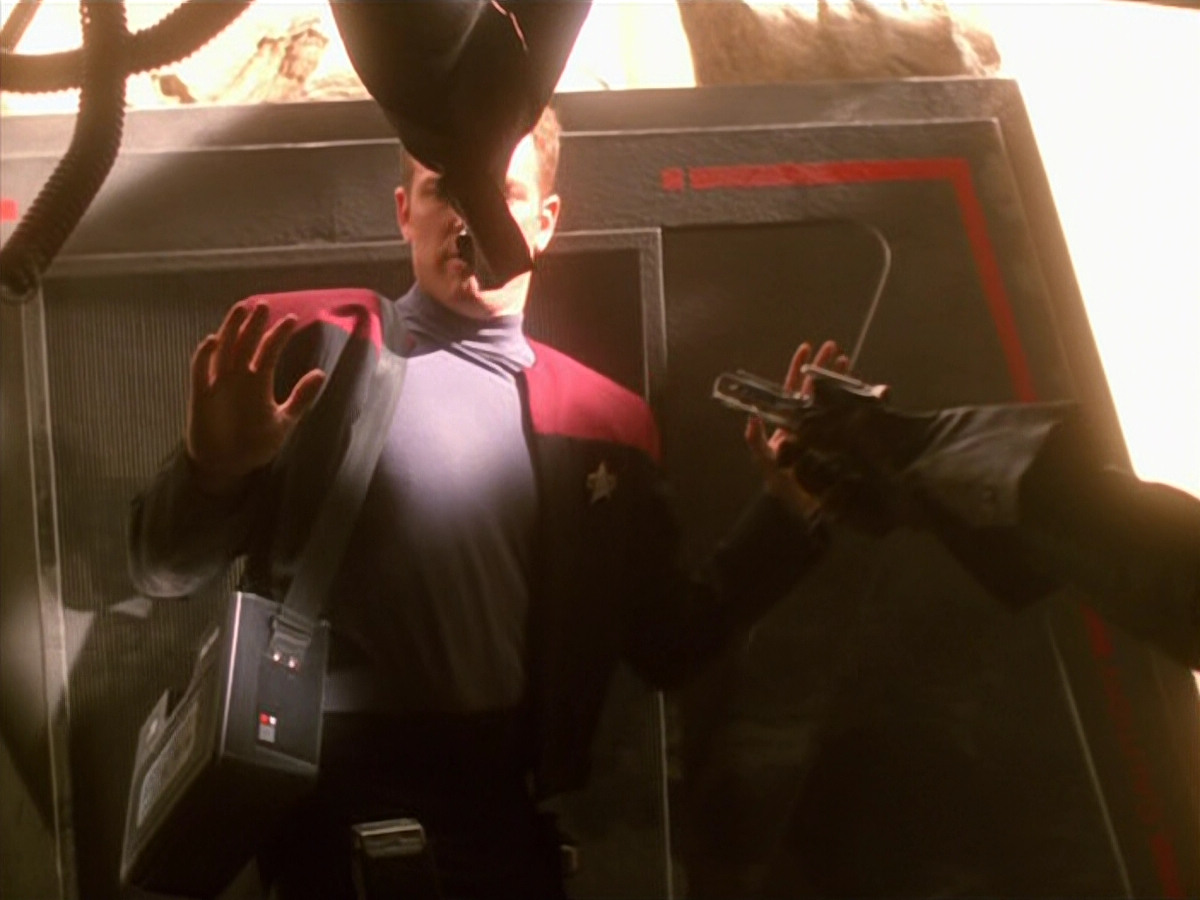 extant_StarTrek_VOY_5x13-Gravity_00597.jpg