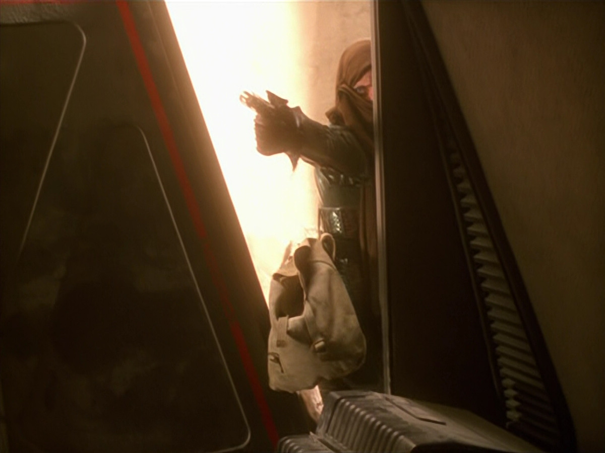 extant_StarTrek_VOY_5x13-Gravity_00630.jpg
