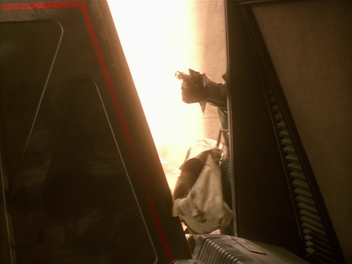extant_StarTrek_VOY_5x13-Gravity_00631.jpg