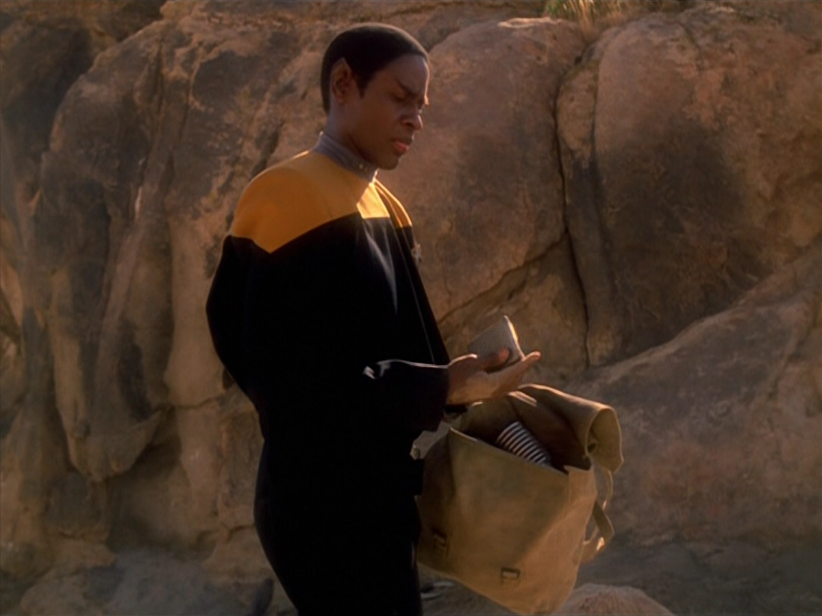 extant_StarTrek_VOY_5x13-Gravity_00811.jpg