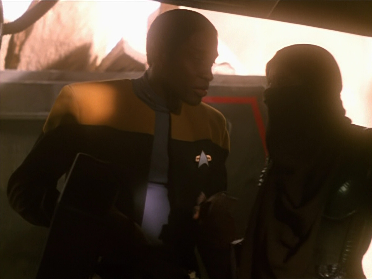 extant_StarTrek_VOY_5x13-Gravity_00838.jpg