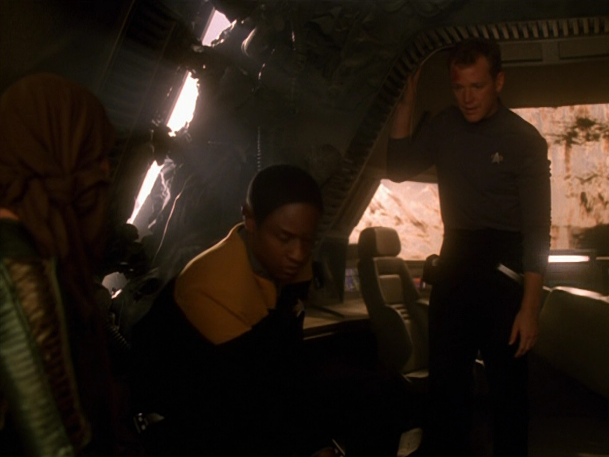 extant_StarTrek_VOY_5x13-Gravity_00887.jpg