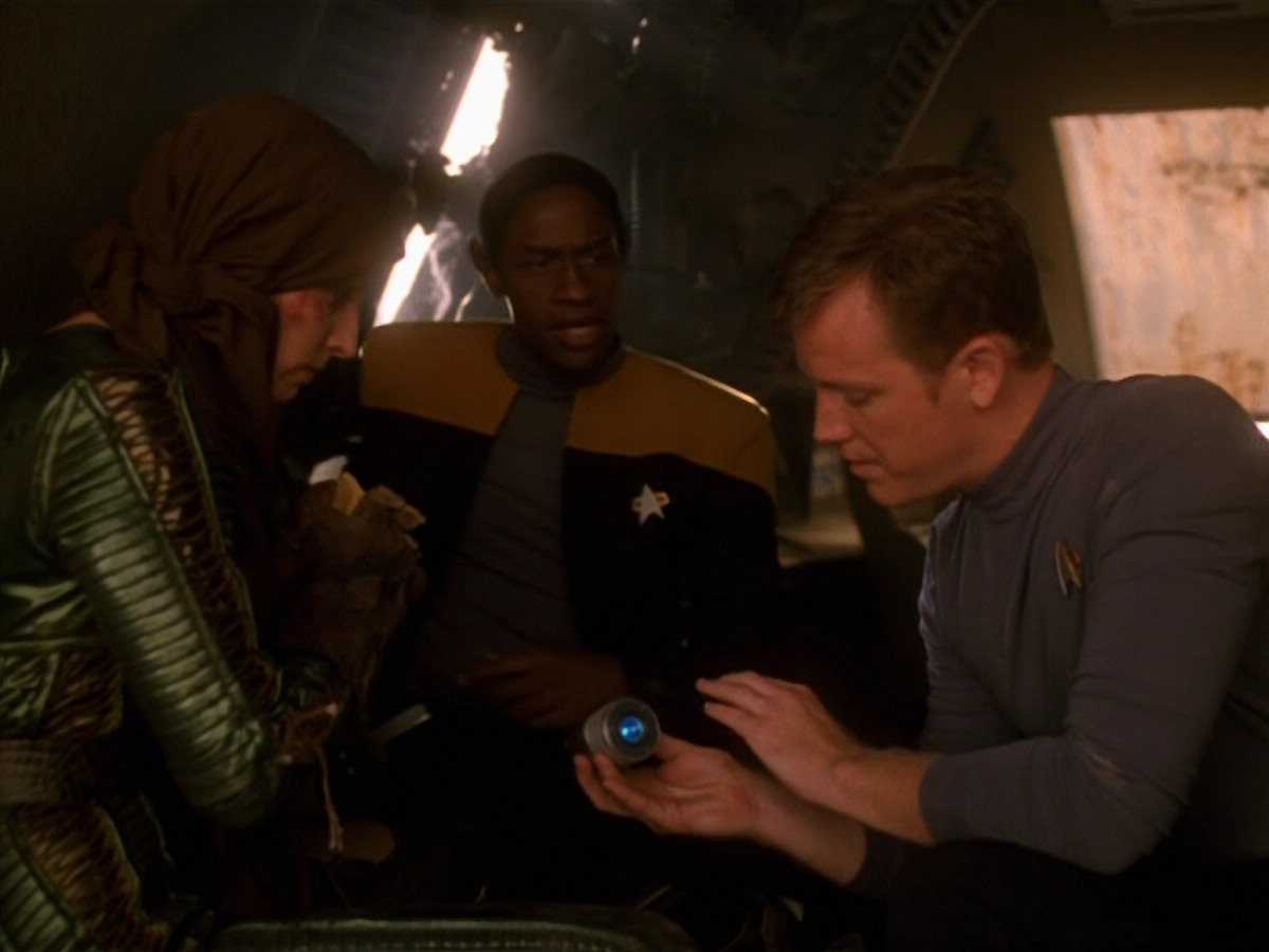 extant_StarTrek_VOY_5x13-Gravity_00905.jpg