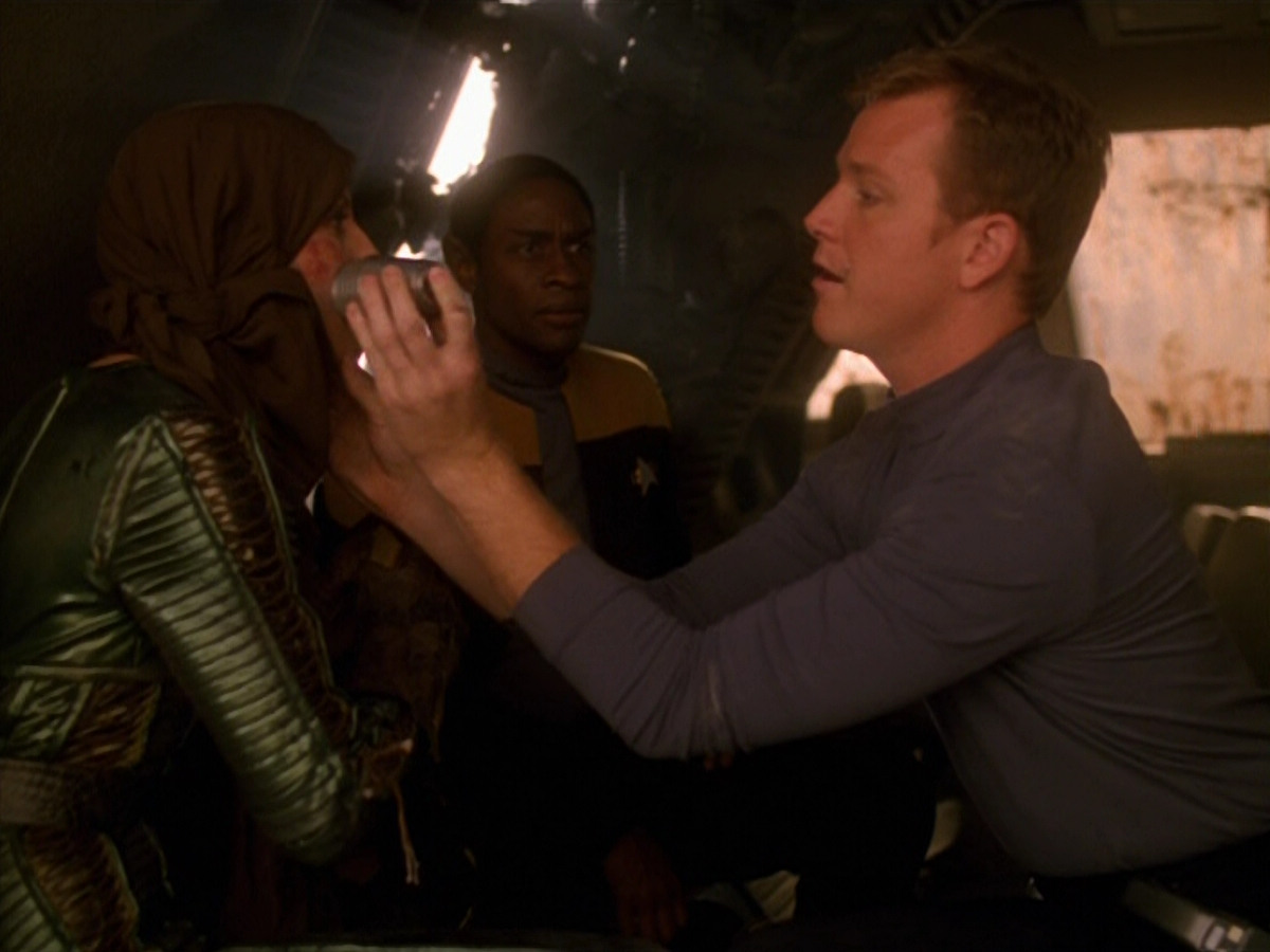 extant_StarTrek_VOY_5x13-Gravity_00916.jpg