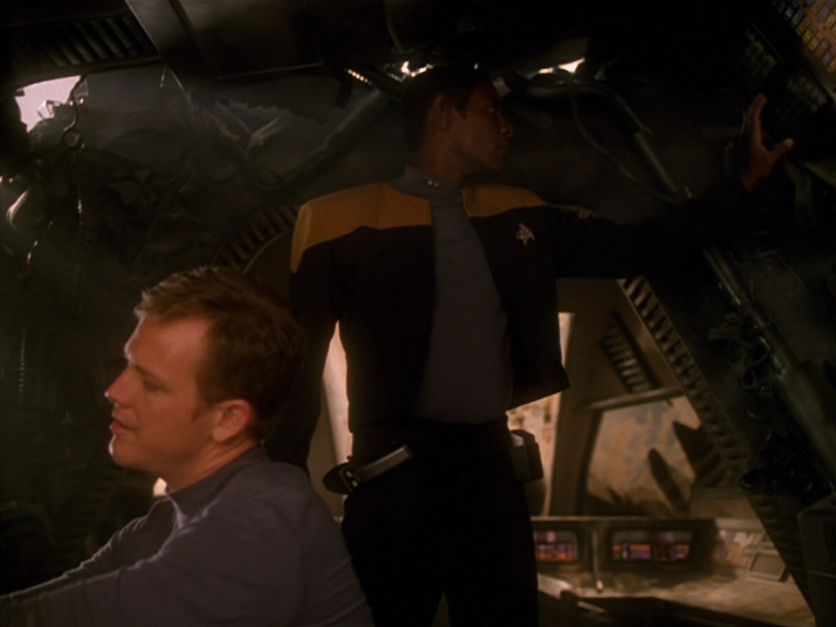 extant_StarTrek_VOY_5x13-Gravity_00936.jpg