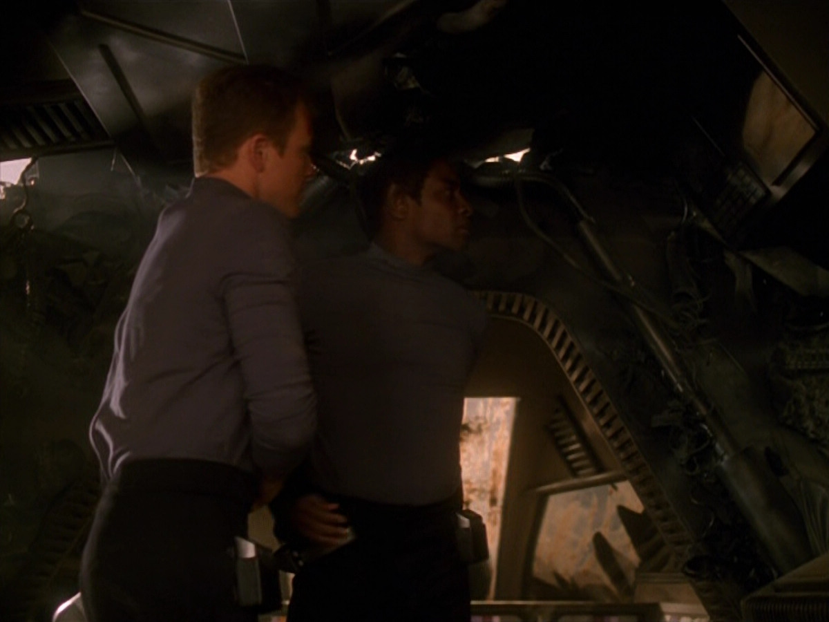 extant_StarTrek_VOY_5x13-Gravity_00945.jpg