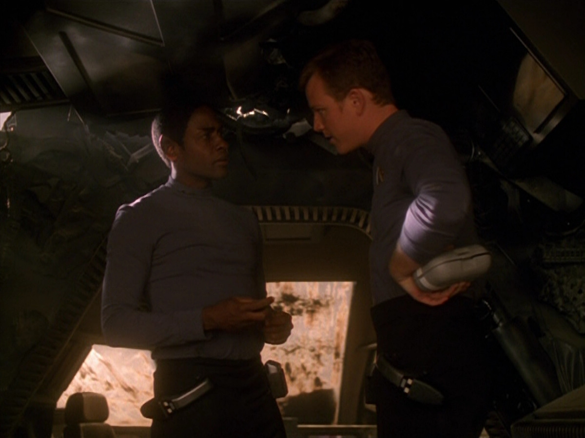extant_StarTrek_VOY_5x13-Gravity_00976.jpg