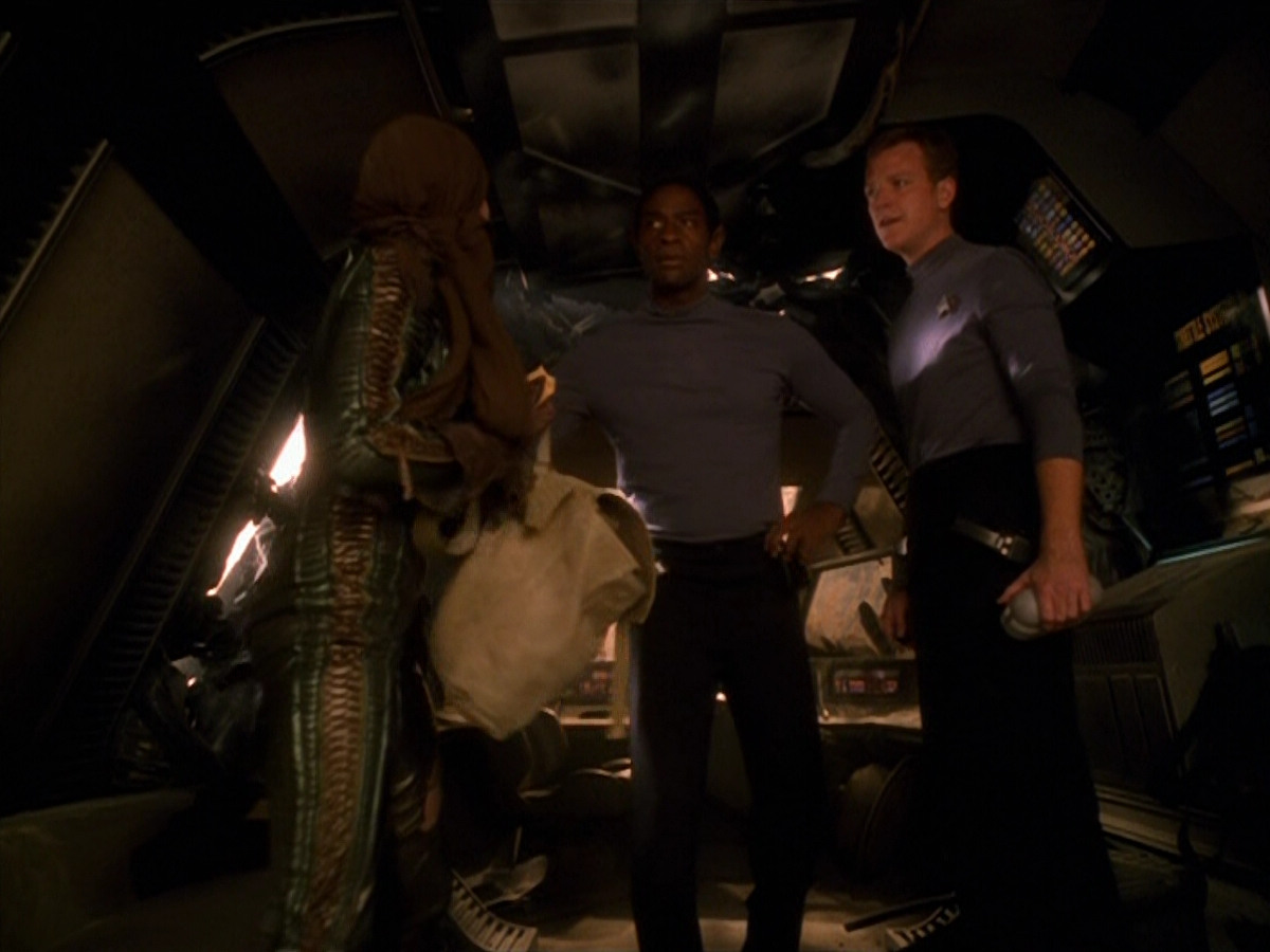 extant_StarTrek_VOY_5x13-Gravity_00985.jpg
