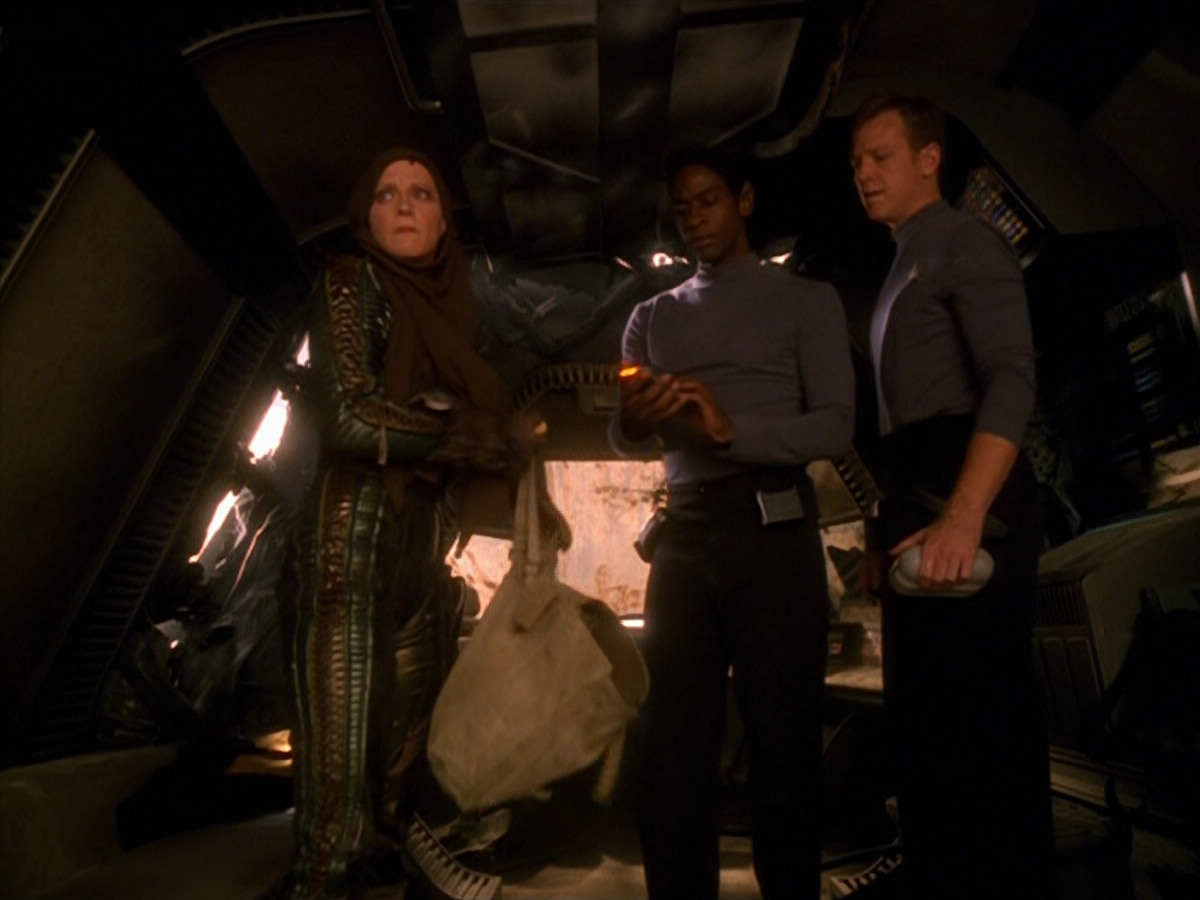 extant_StarTrek_VOY_5x13-Gravity_00987.jpg
