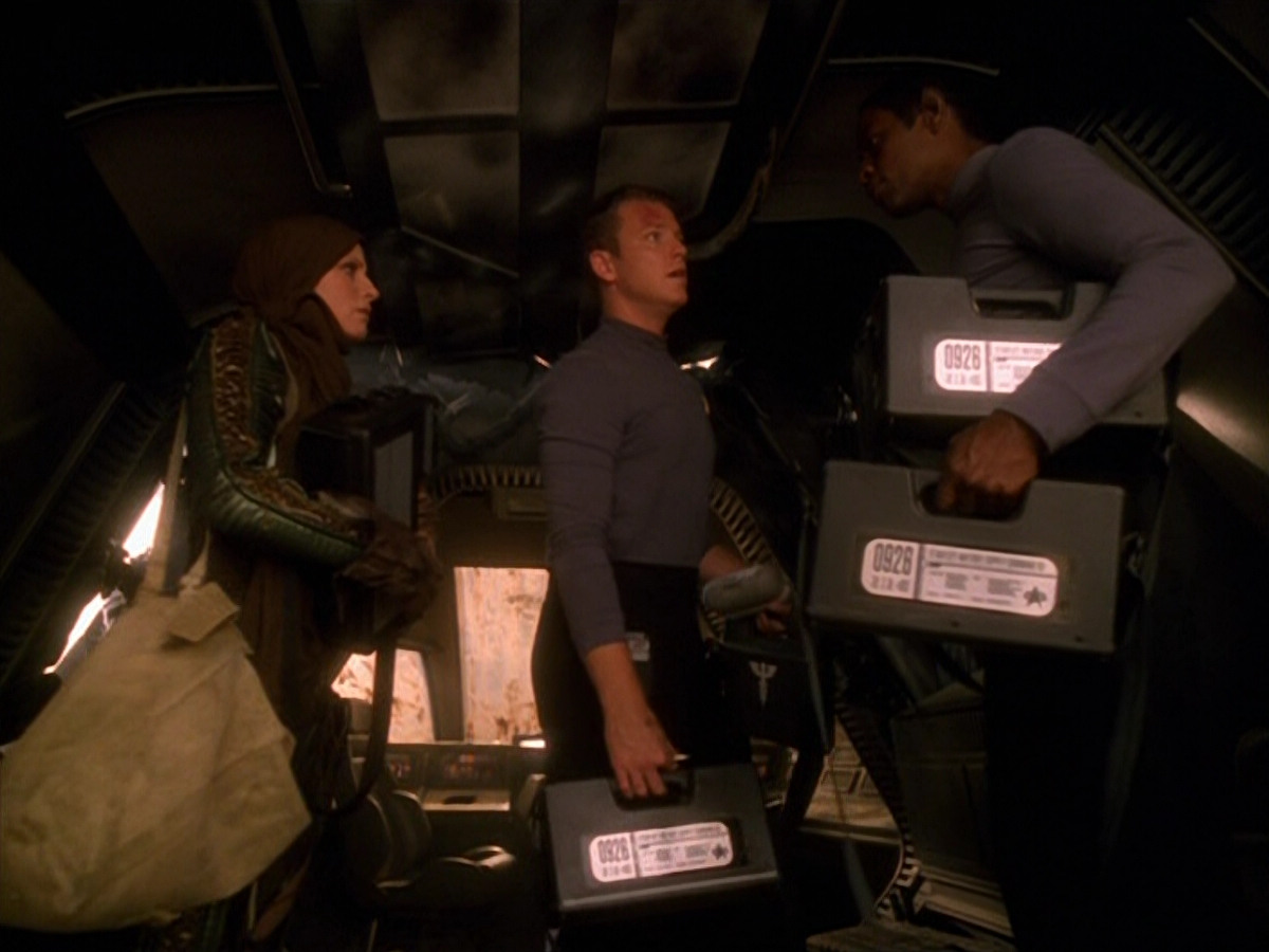 extant_StarTrek_VOY_5x13-Gravity_01003.jpg