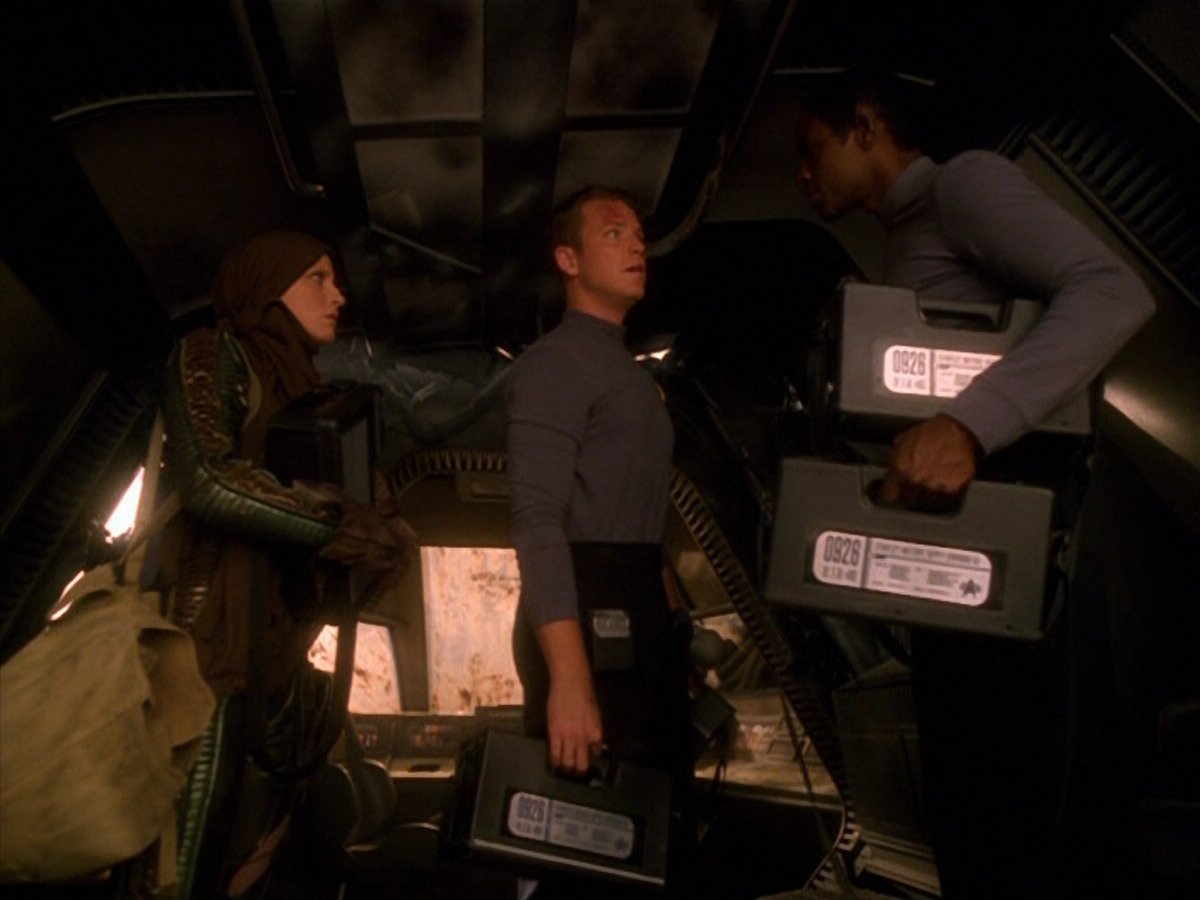 extant_StarTrek_VOY_5x13-Gravity_01007.jpg