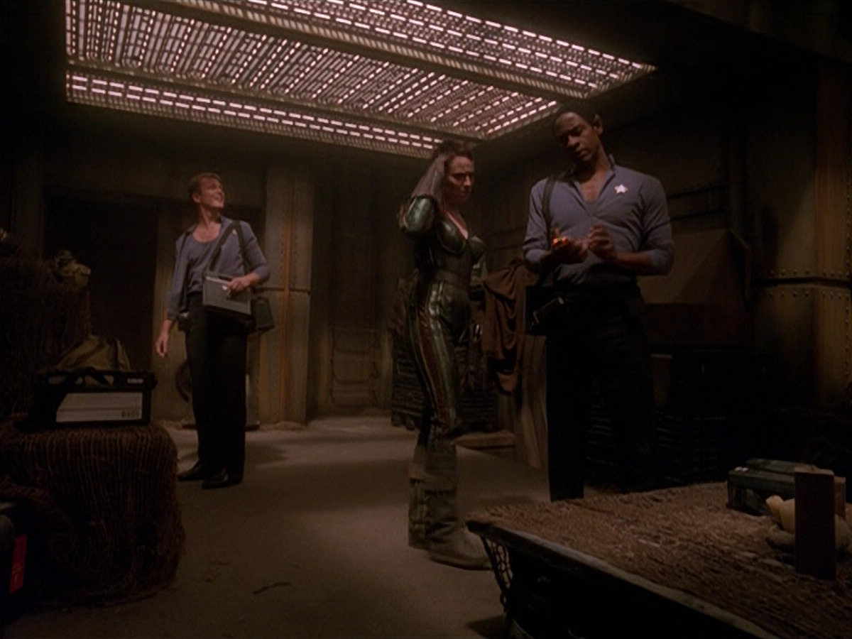 extant_StarTrek_VOY_5x13-Gravity_01115.jpg