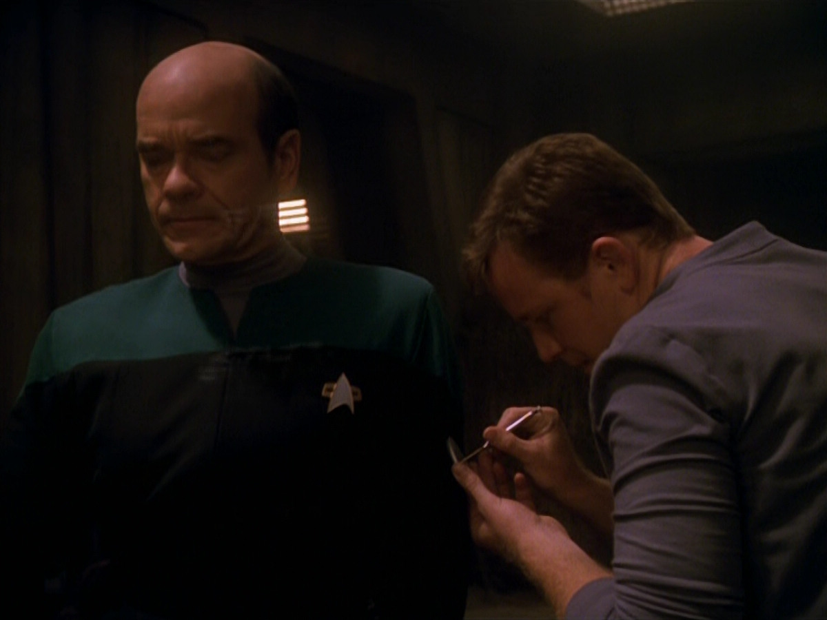 extant_StarTrek_VOY_5x13-Gravity_01171.jpg