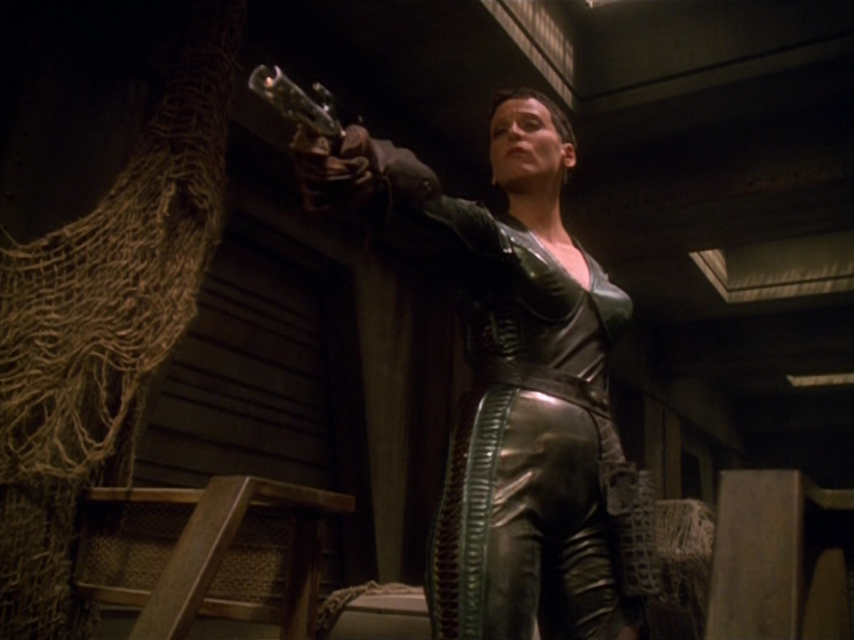 extant_StarTrek_VOY_5x13-Gravity_01187.jpg